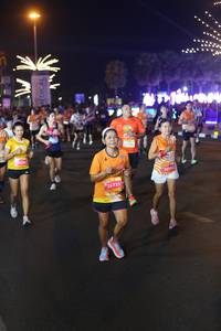 BIB: 26733, 433
                            <button type="button" onclick="openModal(23208878)" class="btn btn-primary btn-sm float-right btn-popup" data-toggle="modal" data-target=".modal-high-quality">
                        <i class="fas fa-shopping-cart"></i> Add to Cart
                    </button>
                                            <button type="button" onclick="isThisMe(23208878, true)" class="btn btn-success btn-sm float-right btn-popup btn-isme hidden" data-toggle="tooltip" data-placement="bottom" title="นี่คือรูปของคุณใช่ไหม คลิกที่นี่เพื่อเอาเข้าอัลบั้ม">
                        <i class="fas fa-plus"></i> Add to album
                    </button>
                    <button type="button" onclick="isThisMe(23208878, false)" class="btn btn-warning btn-sm float-right btn-popup btn-isnotme hidden">
                        <i class="fas fa-ban"></i> Remove from album
                    </button>
